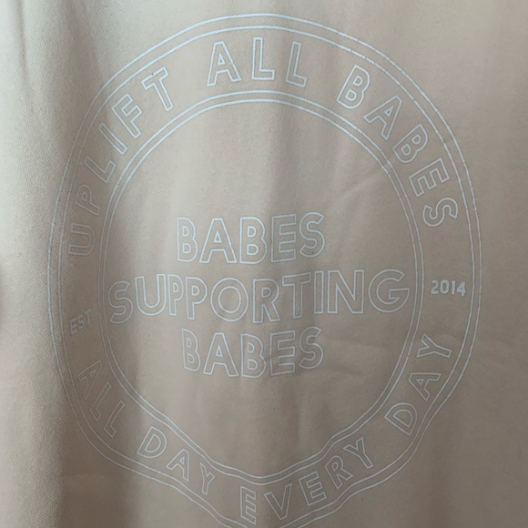 Brunette the Label Sweatshirt - Picture 5 of 13